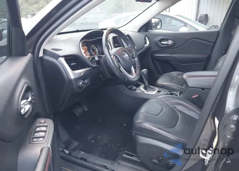 2015 Jeep Cherokee Trailhawk from USA, damaged, VIN 1C4PJMBS2FW583064